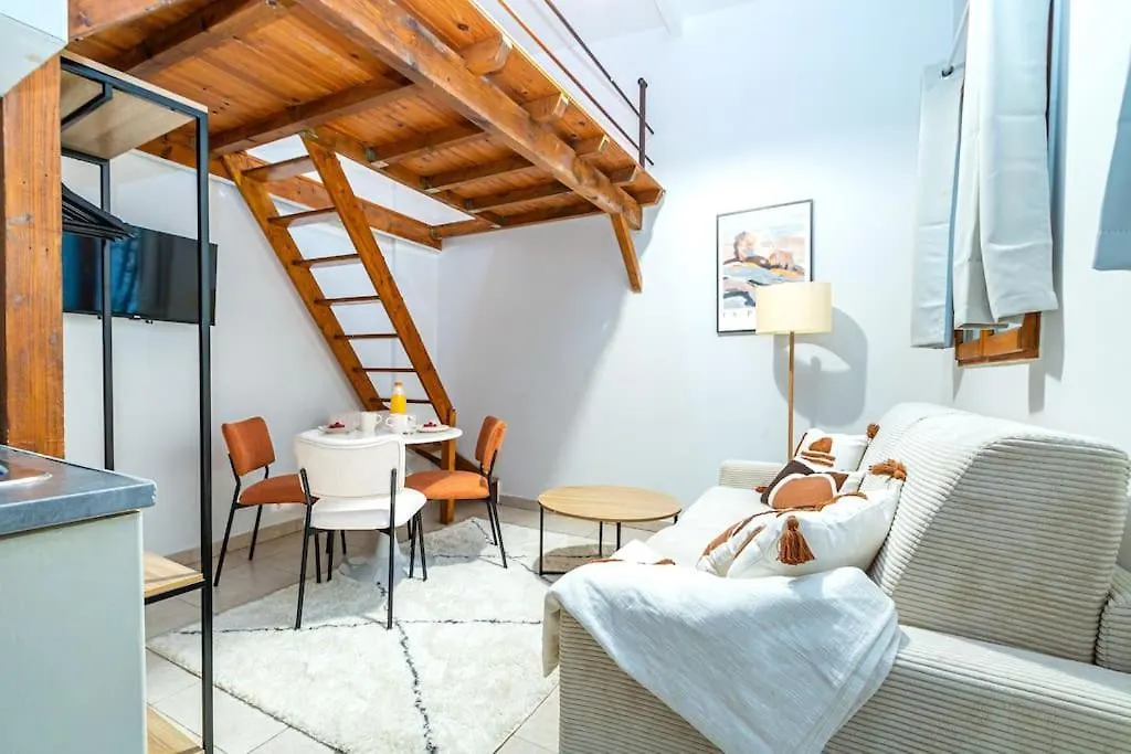 Apartment Avenue Philippe Auguste Paris
